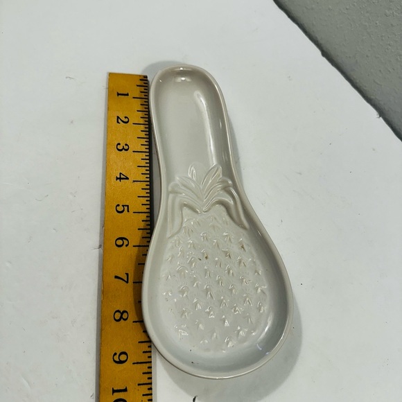Home Essentials Ceramic white Pineapple 9-1/2” Spoon Rest - Picture 4 of 5